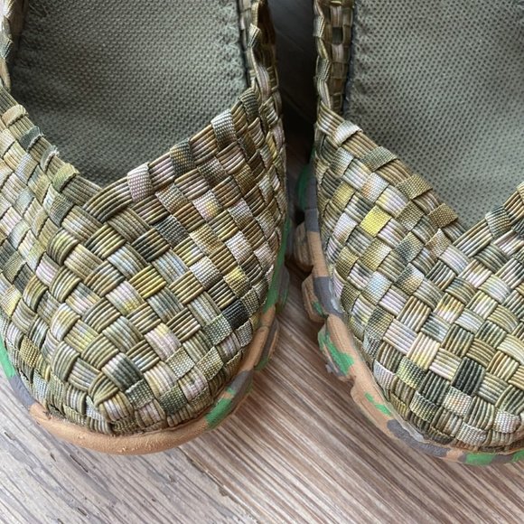 CC Resort Elastic Shoe W/Strap Size 38 Camo/Water Shoe/Walking Shoe - Picture 3 of 7